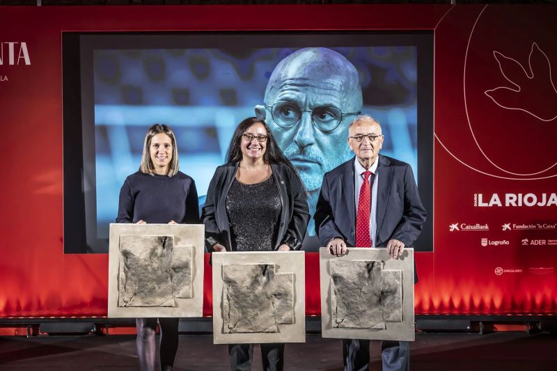 PREMIO IMPRONTA DE LOS LECTORES PREMIO IMPRONTA DE LOS LECTORES